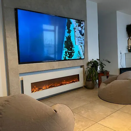 Rheinpanorama Penthouse Duesseldorf * ניאוס